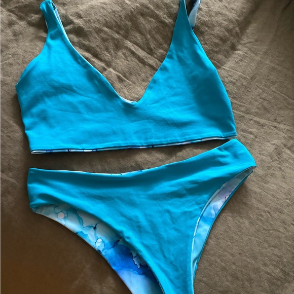 Blue Reversible Bikini Set - Picture 3 of 3